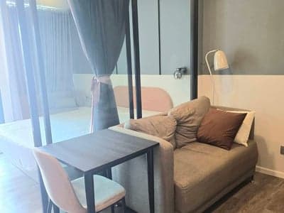 Brown Condo Ratchada-Huaikhuang — Pool View High Floor | Fully Furnished | Near MRT photo 2