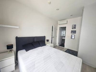 Centric Huai Khwang — Rare Large 1 Bedroom | 150m to MRT photo 2