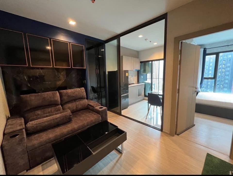 Life Asoke-Rama 9 — Modern Condo Near MRT Rama 9 | 300m to MRT & Central Rama 9