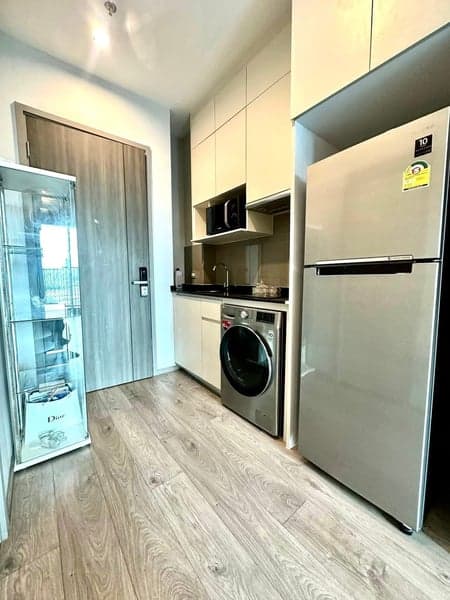 Whizdom Avenue Ratchada-Ladprao — Direct MRT Access | Fully Furnished | Prime Location photo 4