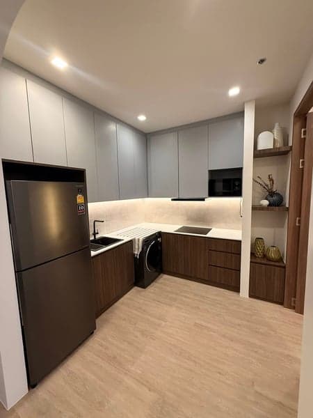 Noble State 39 — Rare 3BR Corner Unit | 21st Floor Unblocked View | 3 Parking Spaces | 500m to BTS Phrom Phong photo 4