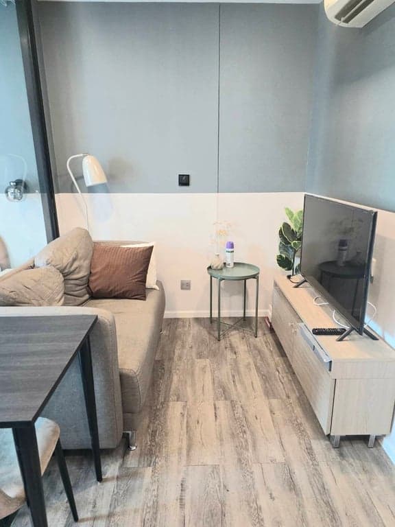 Brown Condo Ratchada-Huaikhuang — Pool View High Floor | Fully Furnished | Near MRT