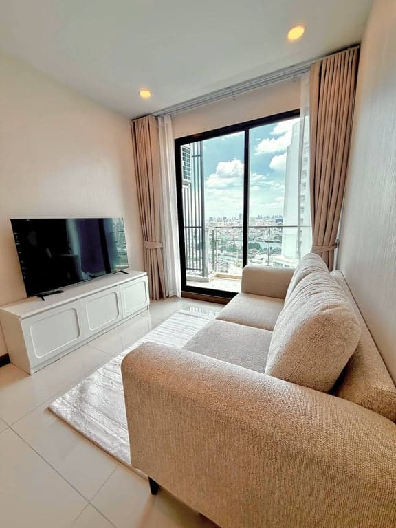 Supalai Premier Charoen Nakhon — River-View Penthouse | Steps from BTS