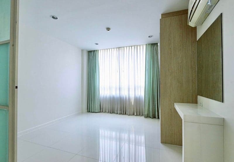 Elements Srinakarin — Below Market Deal | Walk to MRT Yellow Line | Opposite Seacon Square photo 3