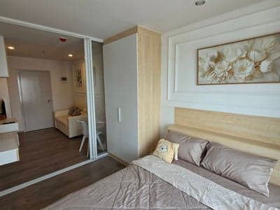 Regent Home Wutthakat — High Floor Unblocked View | 180m to BTS photo 4