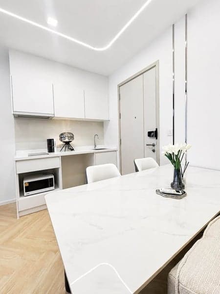 Life Sukhumvit 48 — Renovated City View Residence | Near BTS Phra Khanong photo 3