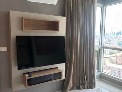 Rhythm Huai Khwang — High Floor Corner Unit | 0m from MRT | Huai Khwang photo 3