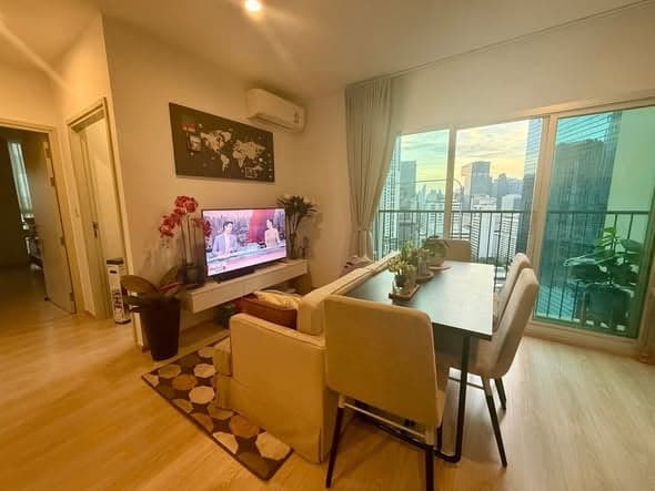Noble Revolve Ratchada 2 — Corner High Floor | MRT 0m | Unblocked View