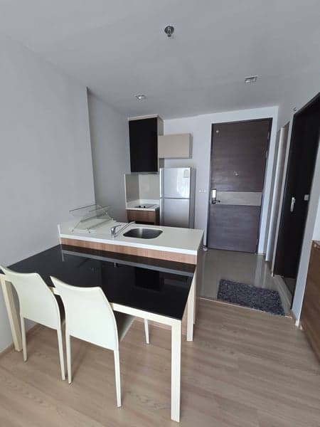 Rhythm Sathorn — High Floor City View | Fully Furnished | Near BTS photo 3