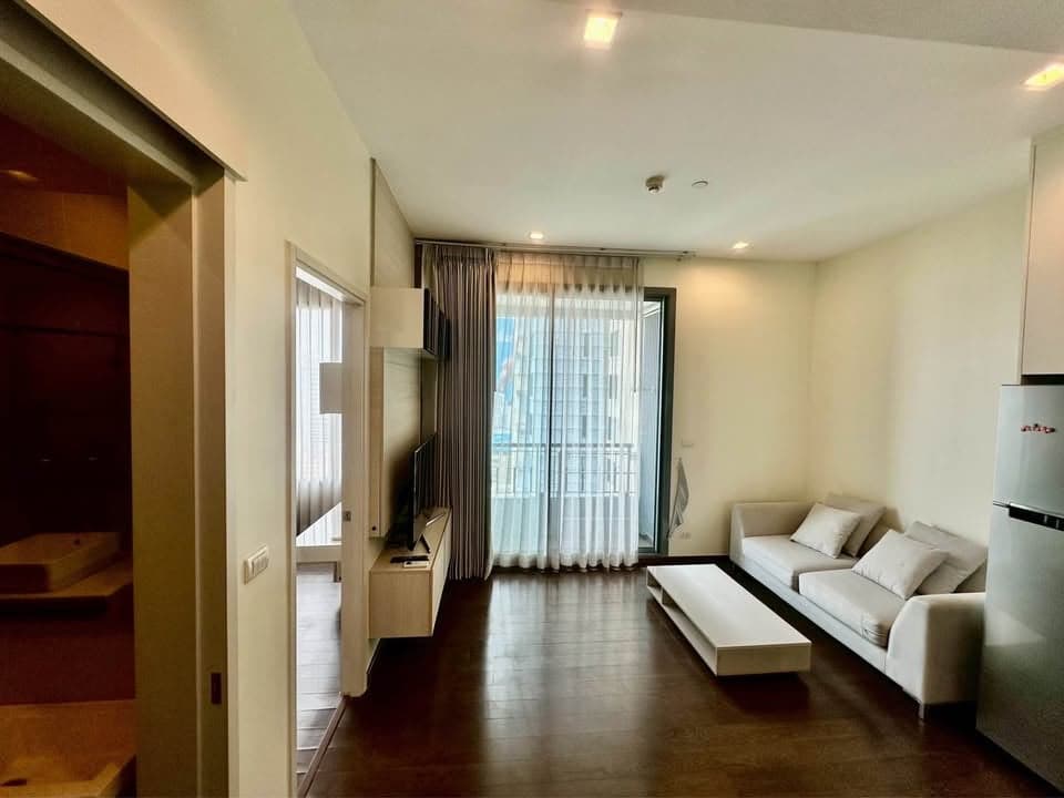 Q Asoke — High Floor City Condo | Next to MRT Phetchaburi | Asoke