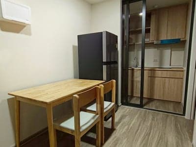 Beat Sukhumvit 93 — Pool View Corner Feel | Shuttle to BTS | Great Value photo 3