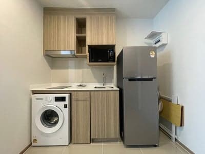 Life Rama 4-Asoke — High Floor City View | Ready to Move | Near MRT photo 3