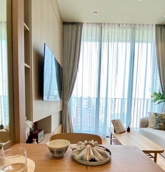 28 Chidlom — Luxury High-Floor Unit | Walk to BTS Chidlom | Prime CBD photo 4