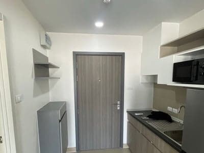 Supalai Veranda Ramkhamhaeng — High Floor East View | Near MRT photo 4