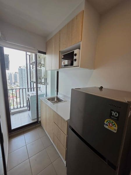 Regent Home Wutthakat — High Floor Unblocked View | 180m to BTS photo 3